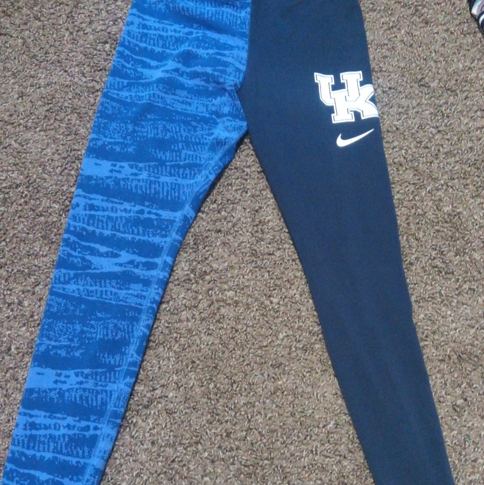 Nike- UK leggings